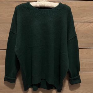soft & warm jade green pullover sweater NWT